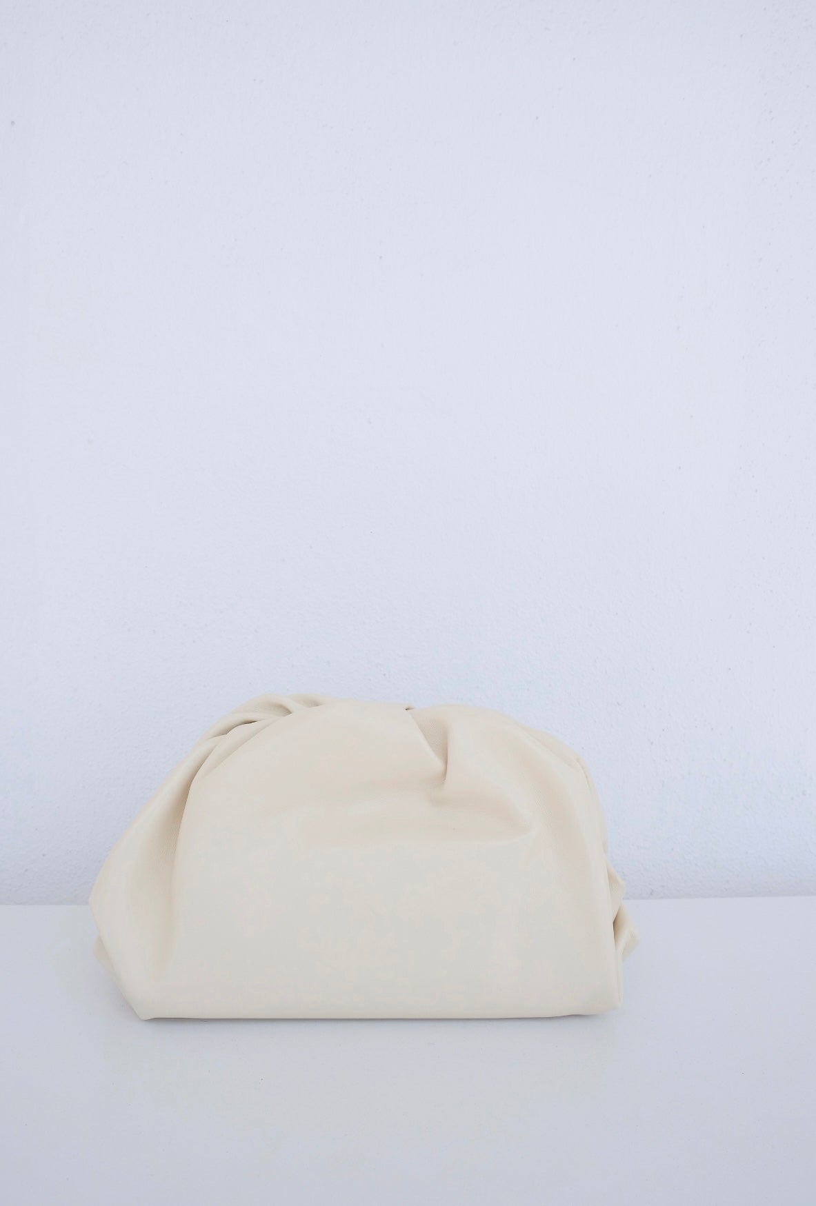 The Cora Clutch - Cream