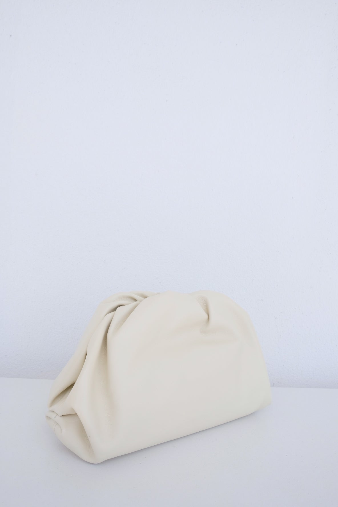 The Cora Clutch - Cream