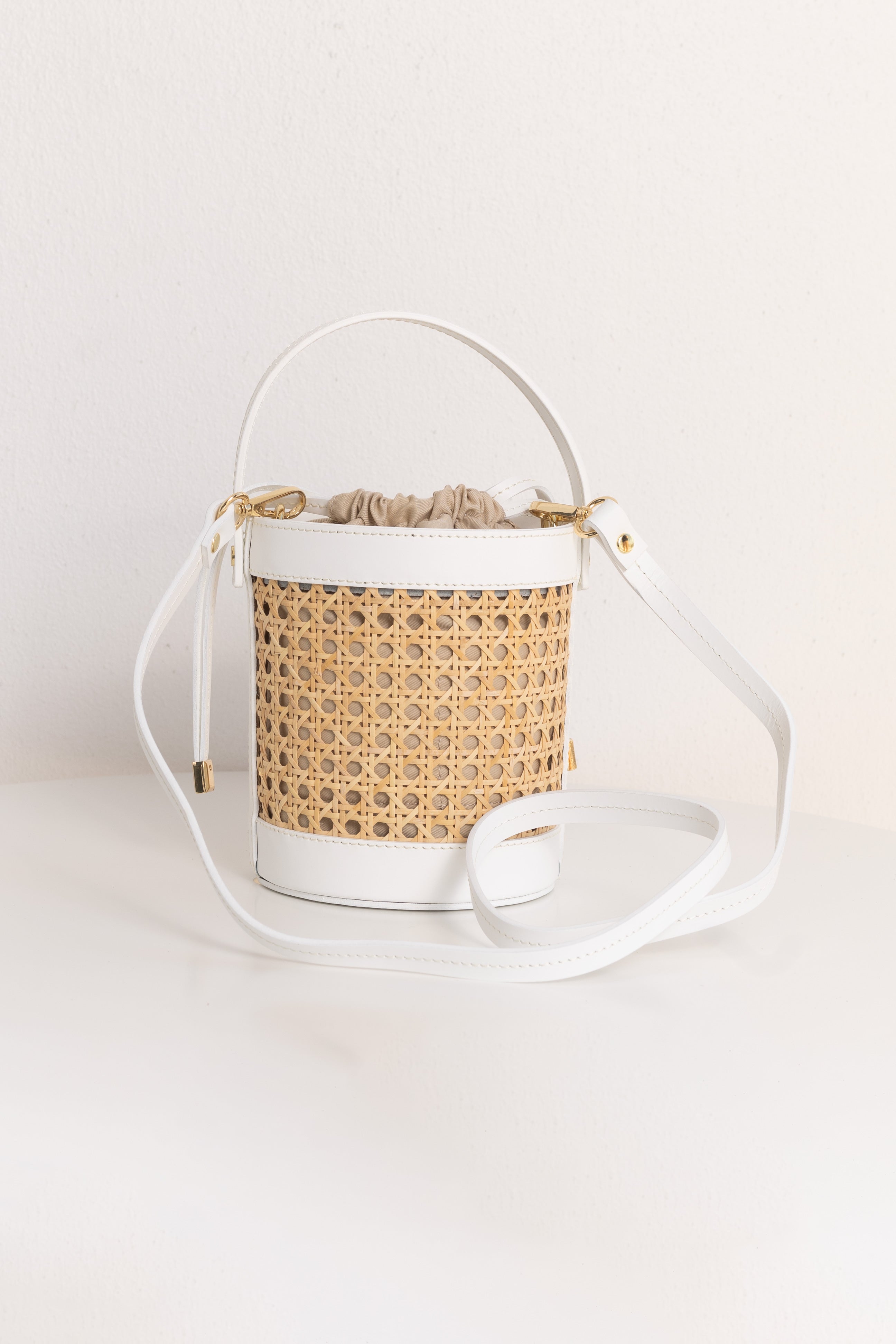 The Sally Bucket - White